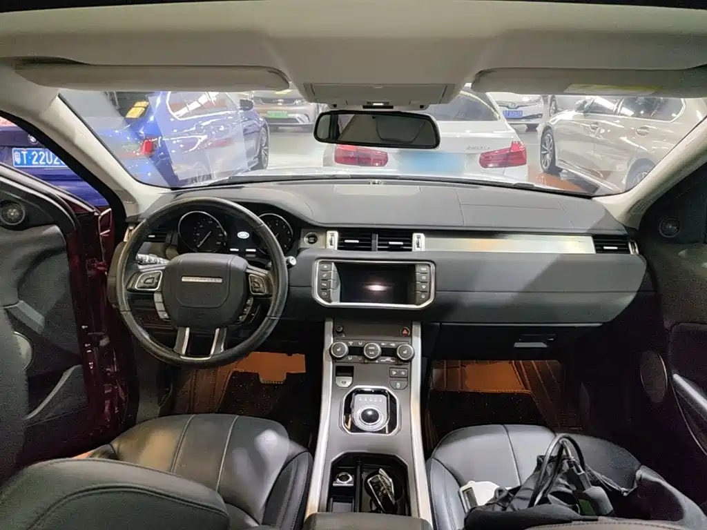 Land Rover Evoque — миниатюра 10