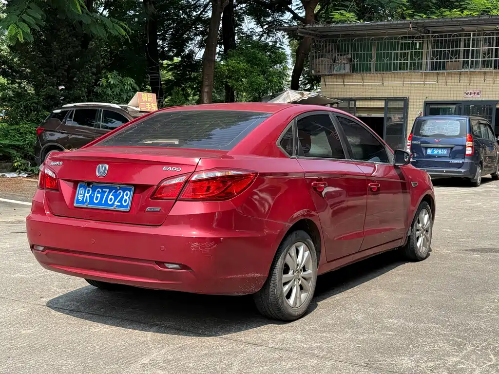 Changan Eado — миниатюра 4