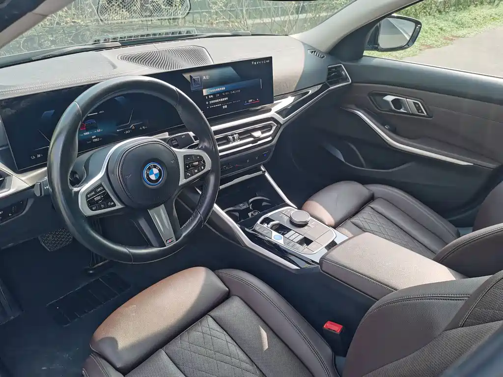 BMW i3 — миниатюра 11