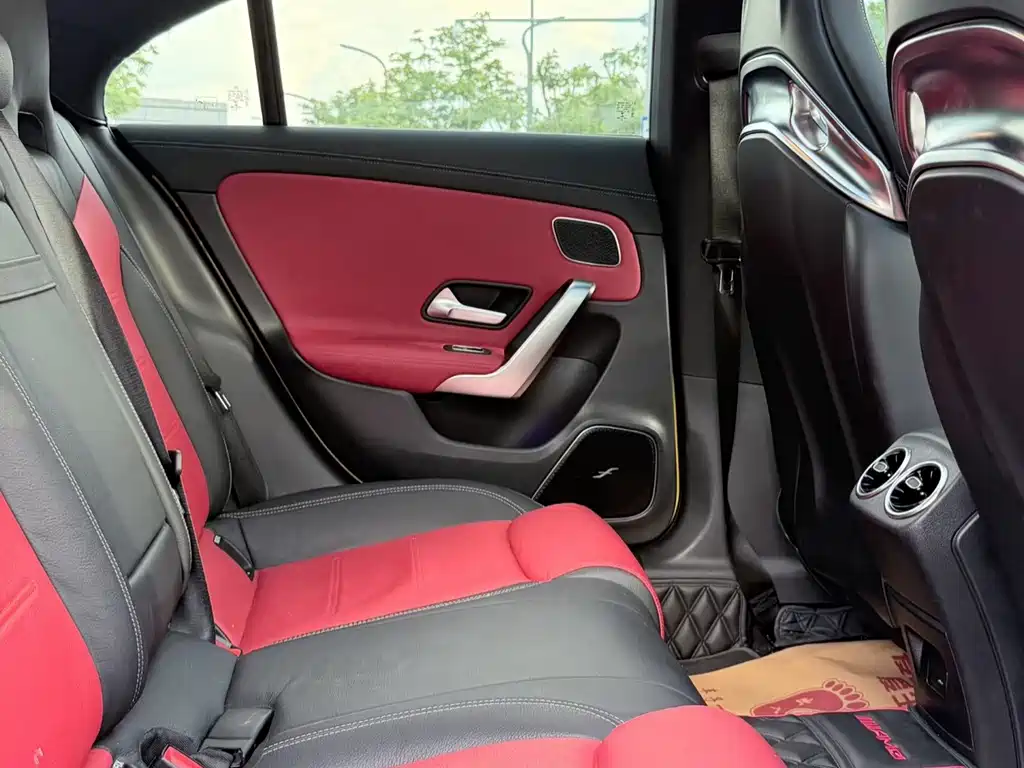 Mercedes-Benz CLA AMG — миниатюра 6