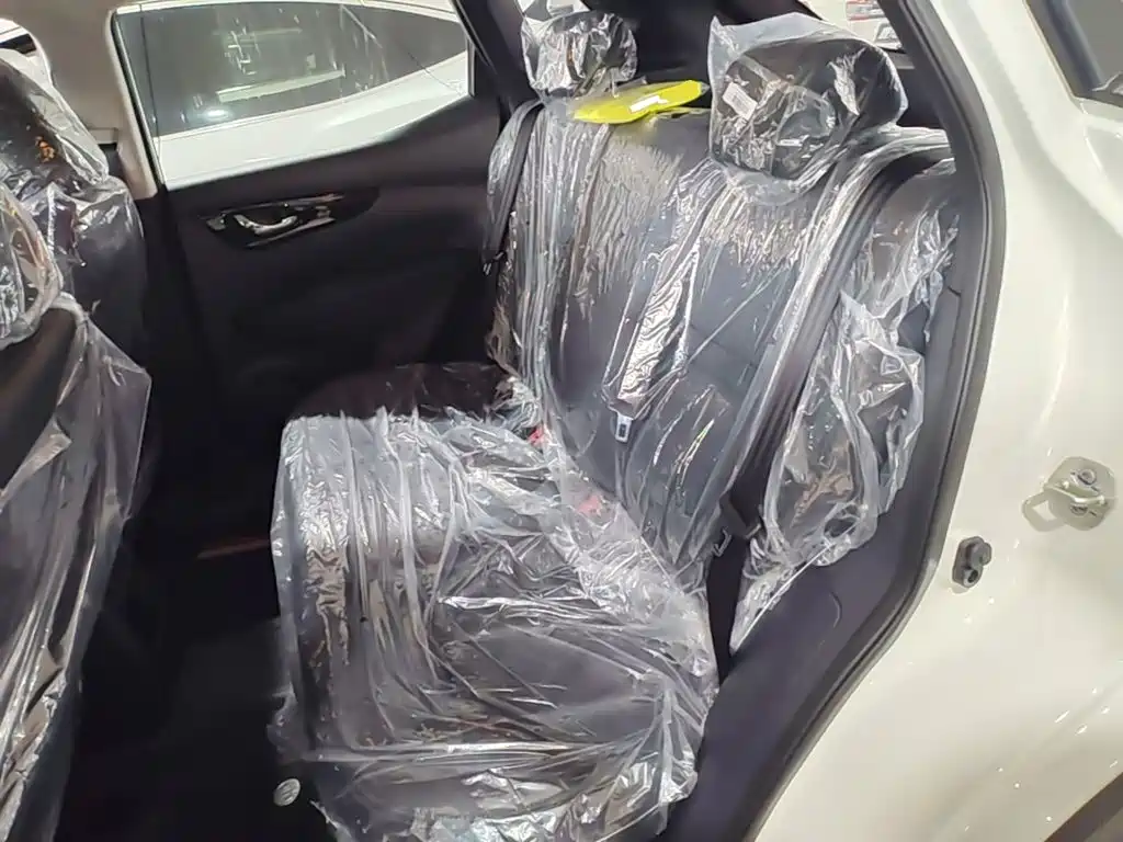 Nissan Qashqai — миниатюра 17