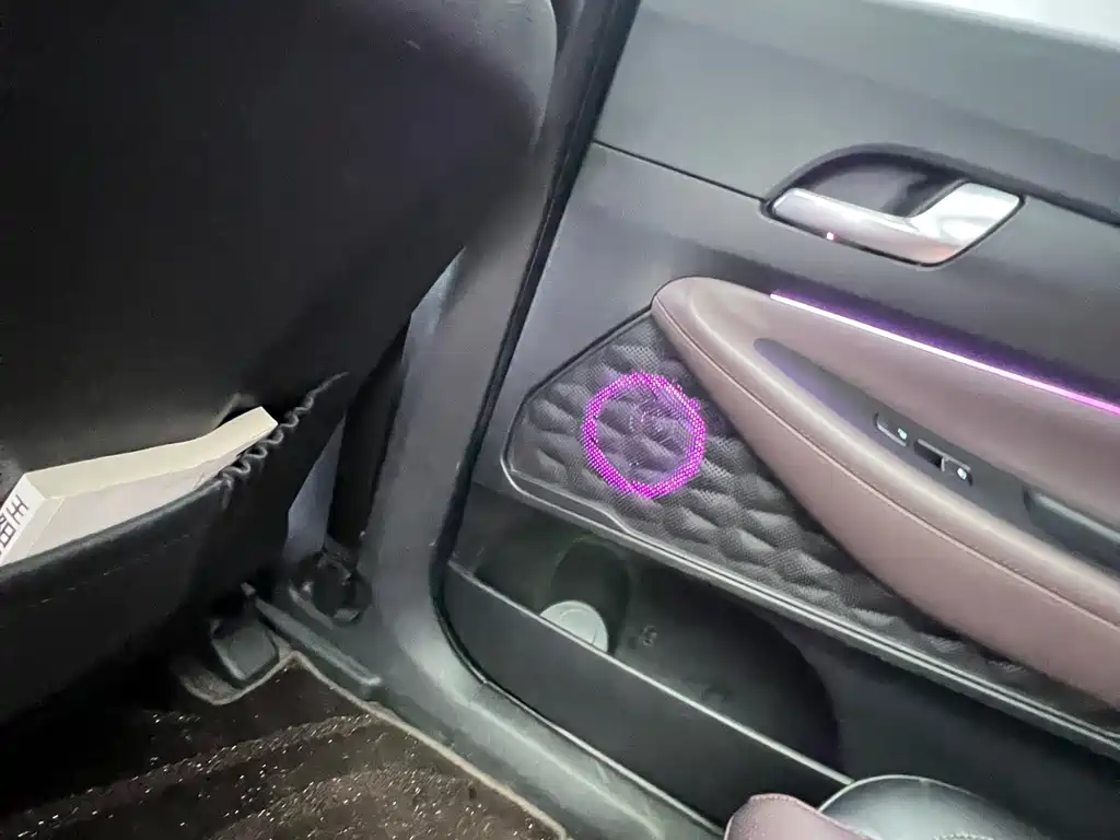 Hyundai Santa Fe — миниатюра 21