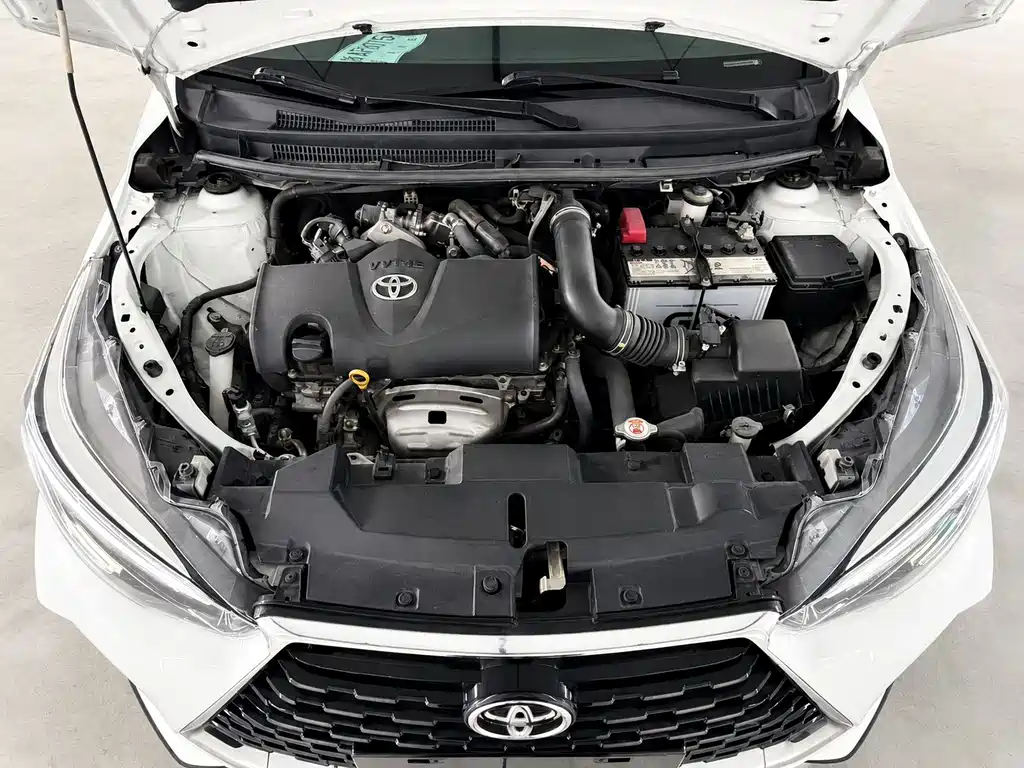 Toyota Yaris L — миниатюра 10