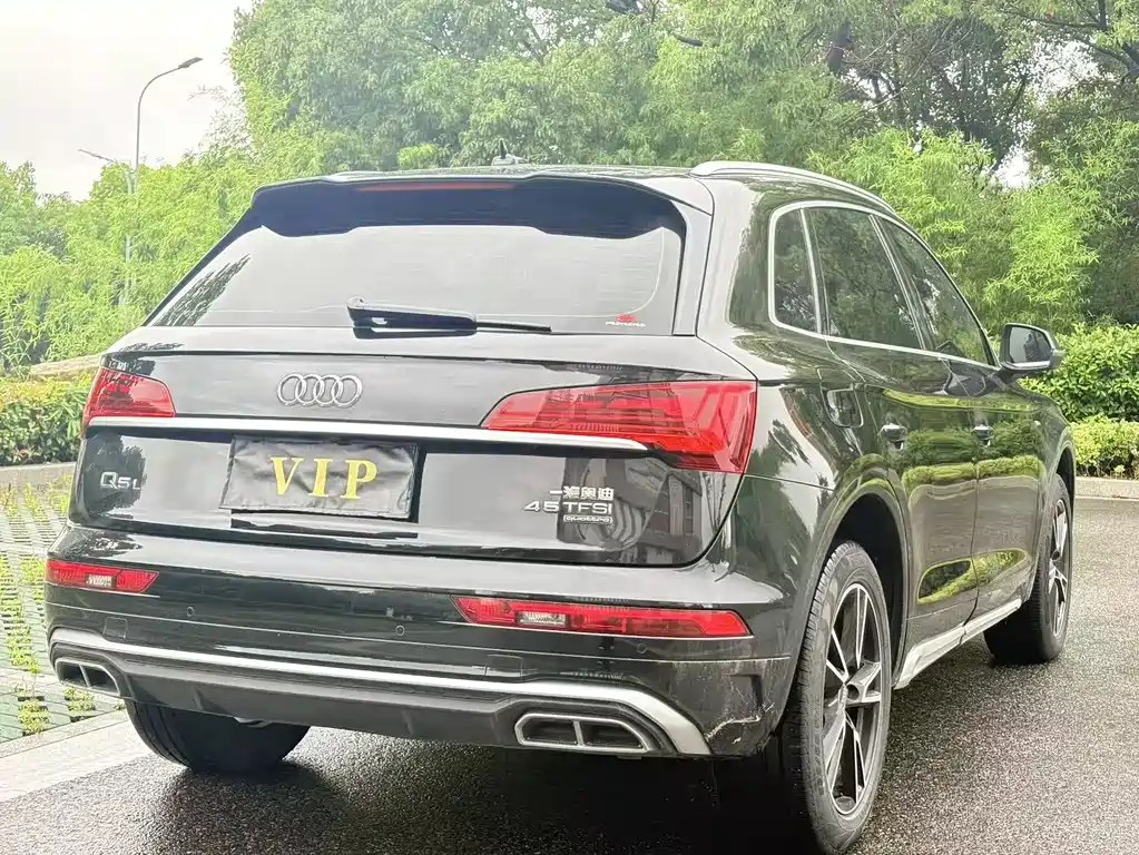 Audi Q5L 2024 40 TFSI Fashion