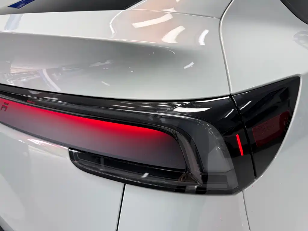 Tesla Model Y — фотографии объявления, Фото 18