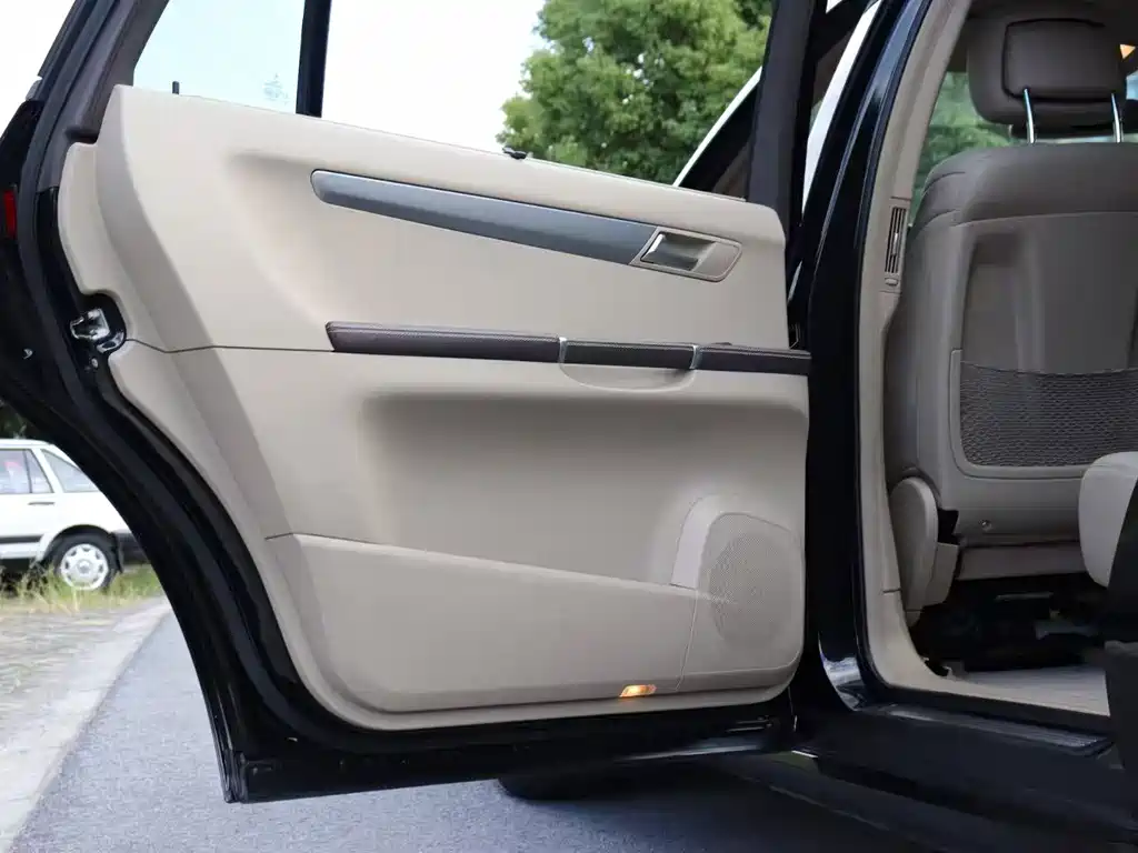 Mercedes-Benz R-Class — миниатюра 12