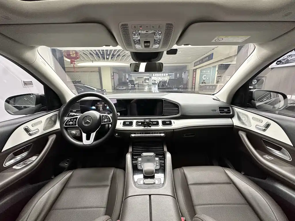 Mercedes-Benz GLE (Import) — миниатюра 9