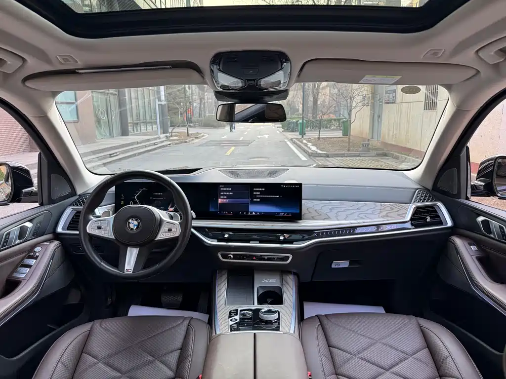 BMW X5 2023 xDrive 40Li M Sport