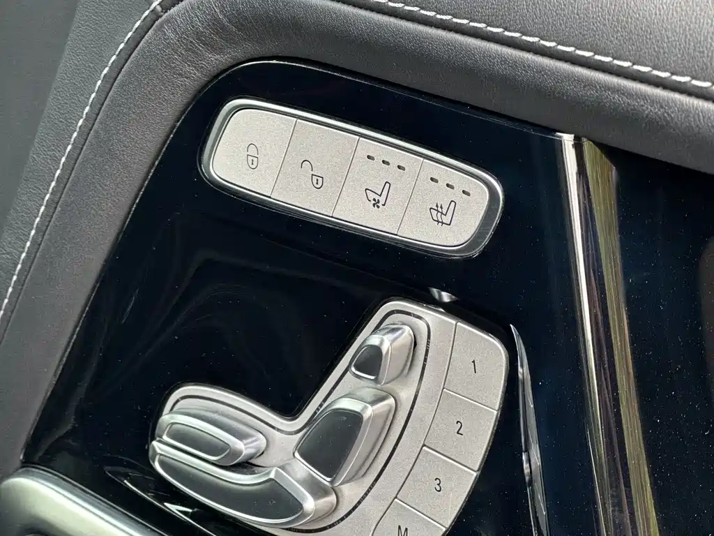 Mercedes-Benz G-Class — миниатюра 10