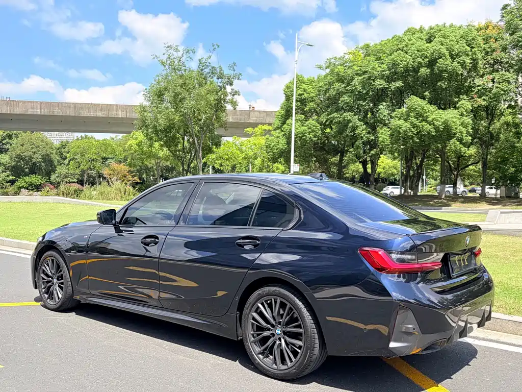 BMW 3 Series — миниатюра 5