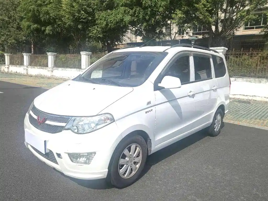 Wuling Hongguang 2018