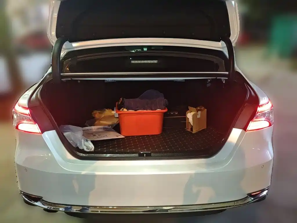 Toyota Camry — миниатюра 15