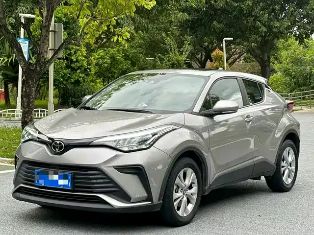 TOYOTA IZOA 2022