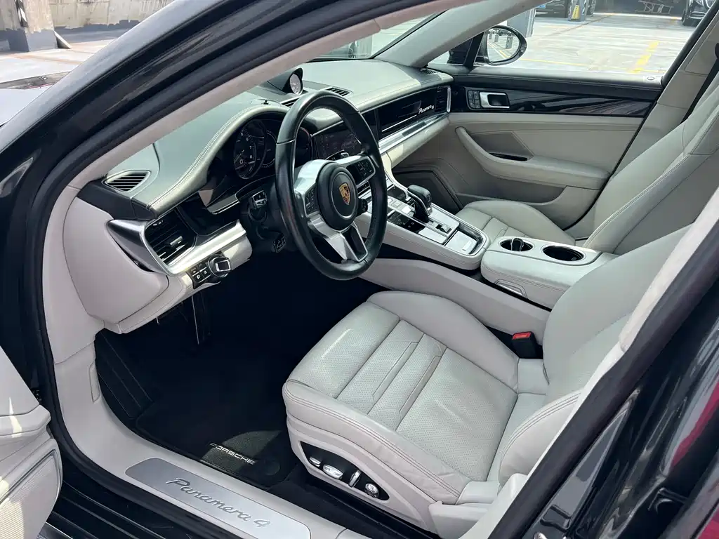 Porsche Panamera 2017 Panamera 4 E-Hybrid Executive Long Wheelbase 2.9T