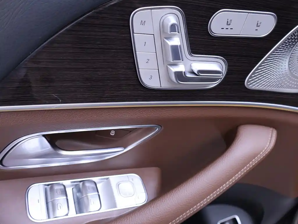 Mercedes-Benz GLE (Import) — миниатюра 17