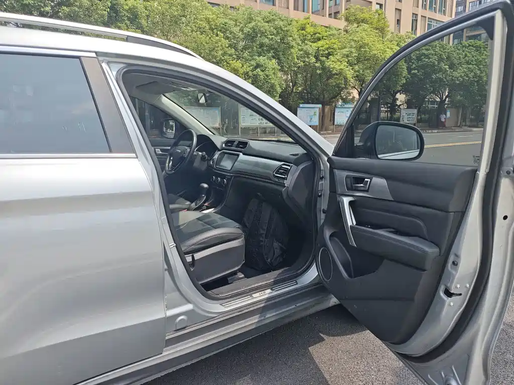 Haval H2s — миниатюра 8