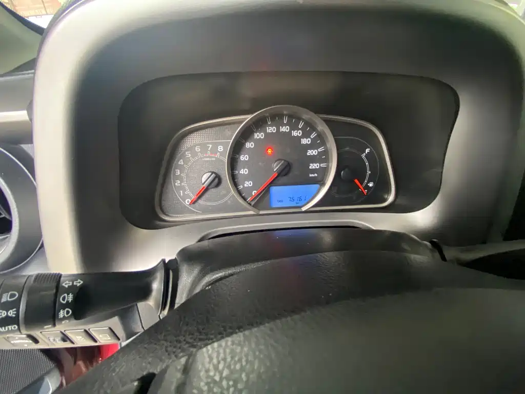 Toyota RAV4 — миниатюра 4