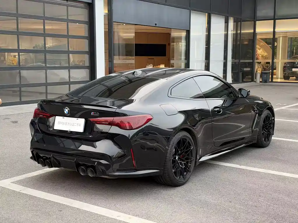 BMW M4 — миниатюра 6
