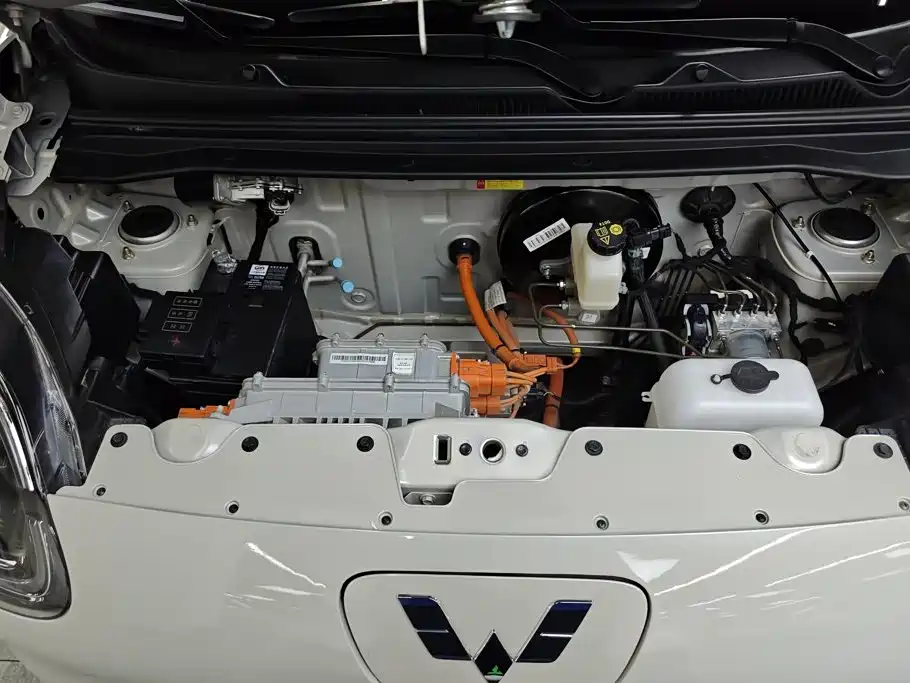 Wuling MINIEV — миниатюра 10