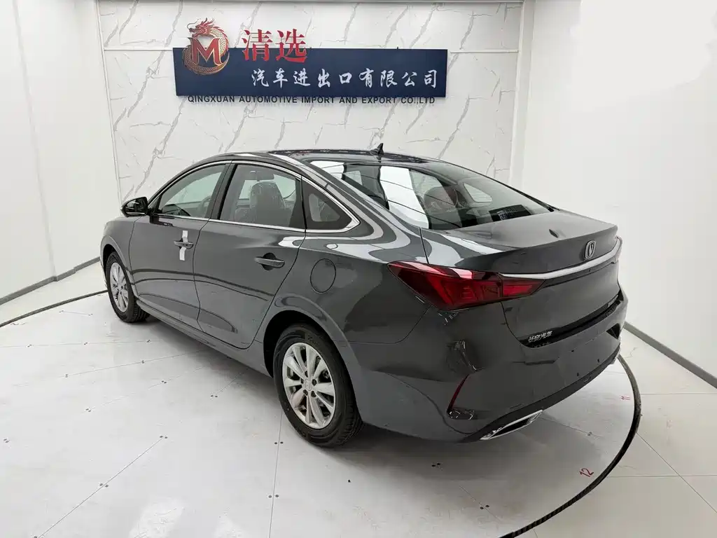 Changan Eado — миниатюра 4