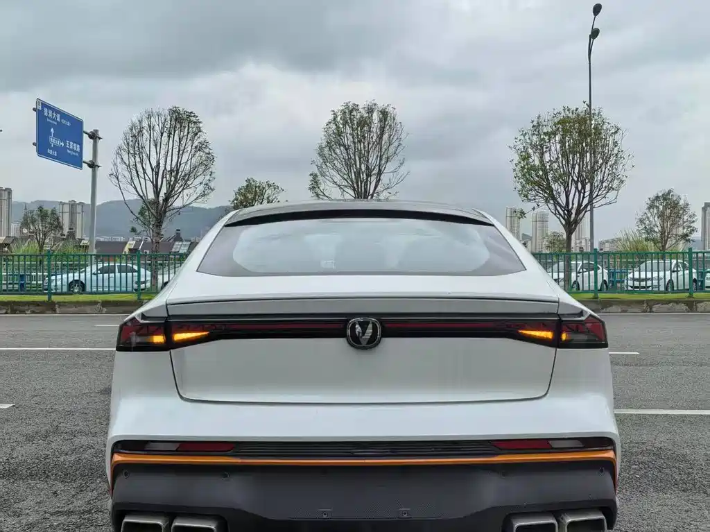 Changan UNI-V — миниатюра 14