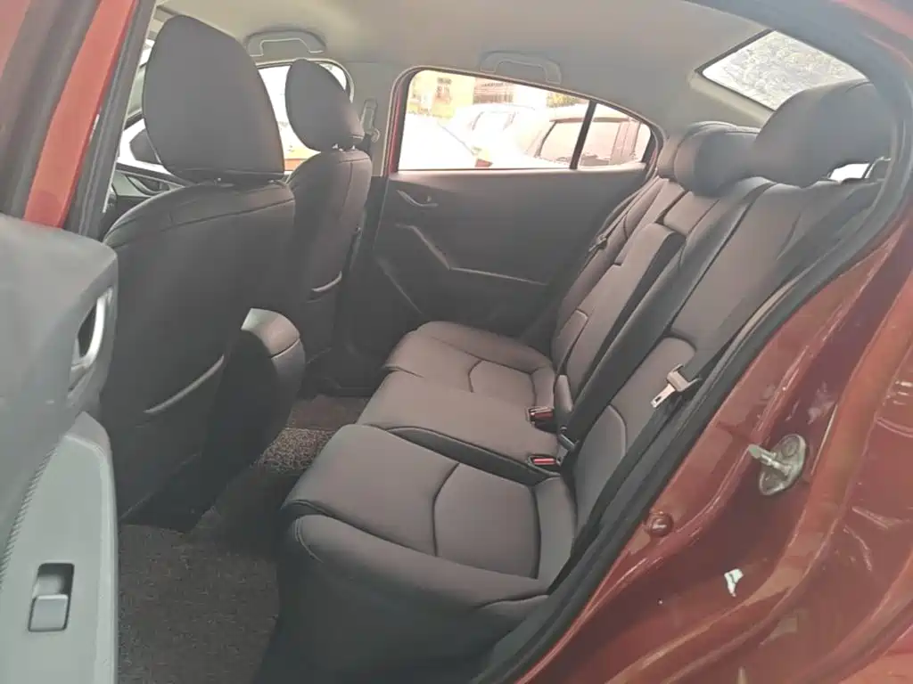 Mazda 3 Axela — миниатюра 17