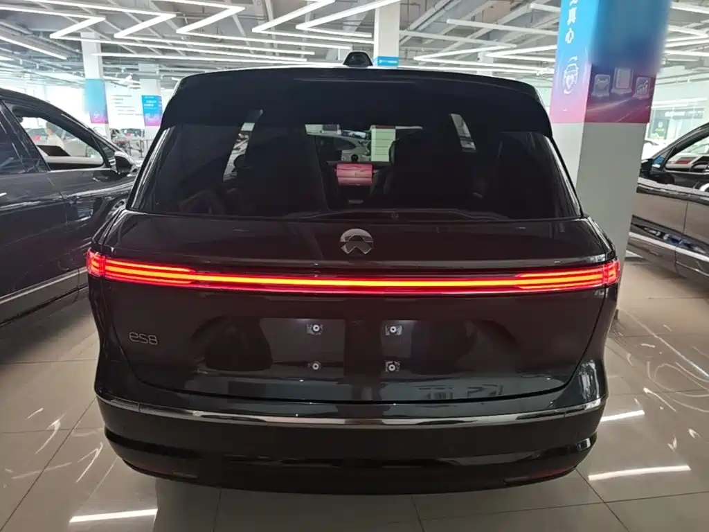 NIO ES8 — миниатюра 6