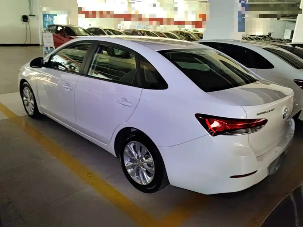 Buick Excelle — миниатюра 5