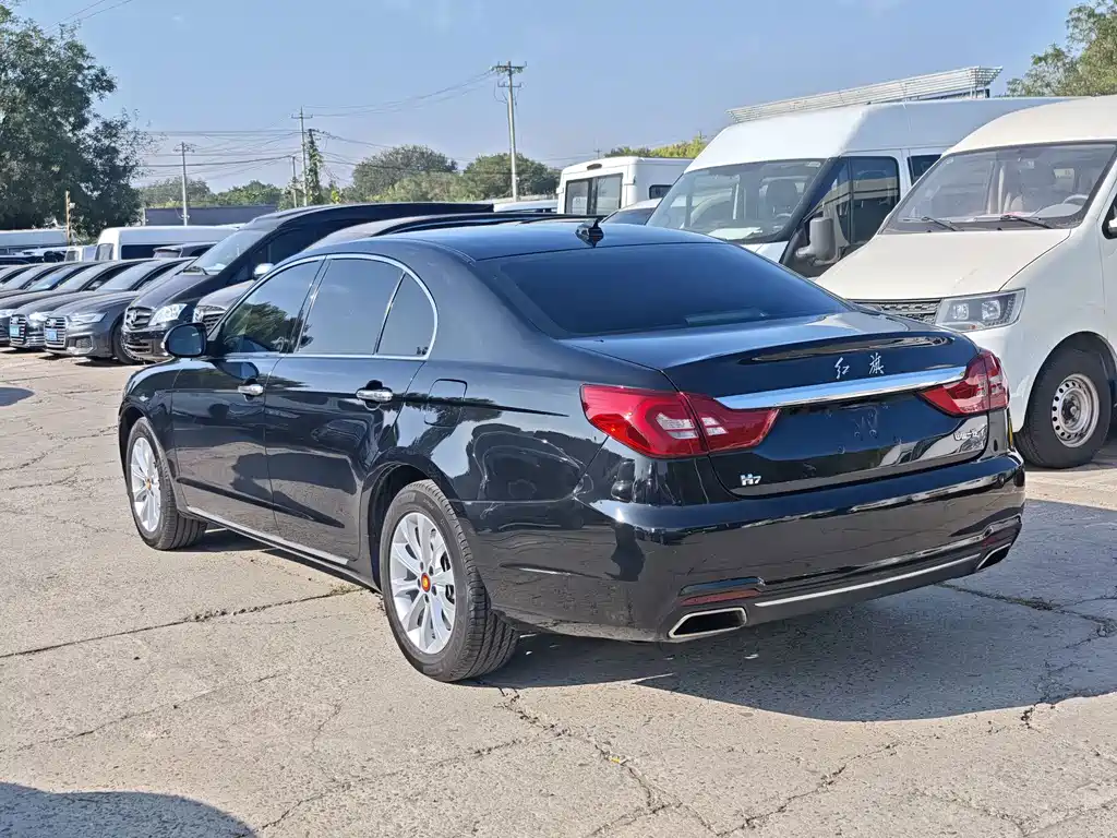 Hongqi Hongqi H7 — миниатюра 5