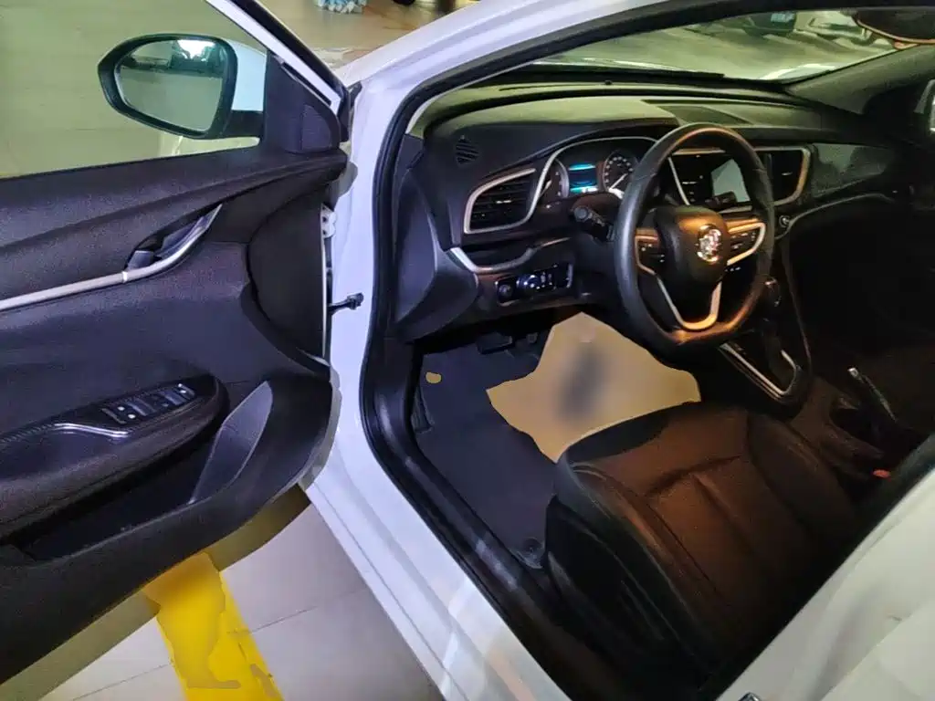 Buick Excelle — миниатюра 16