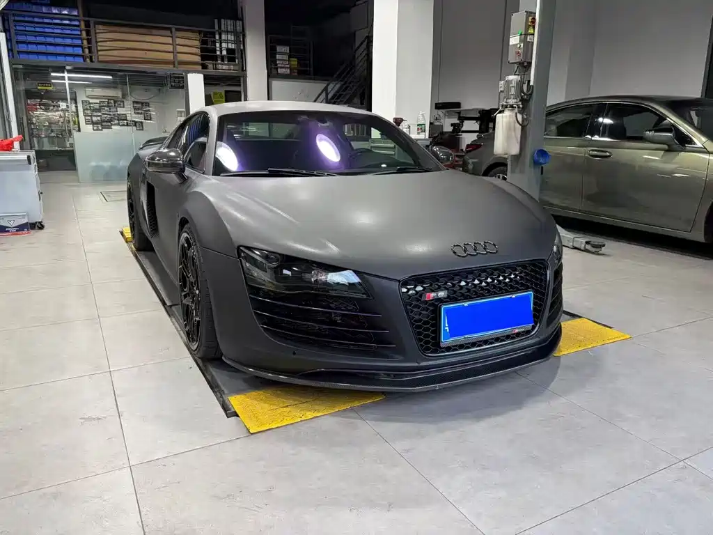 Audi R8 — миниатюра 4