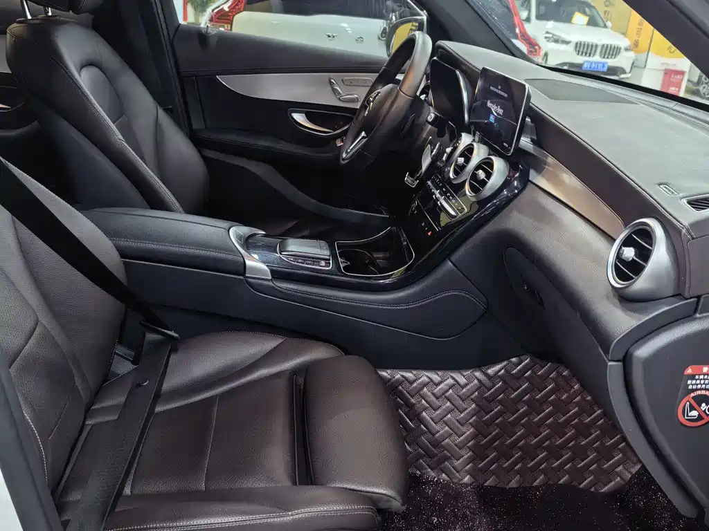 Mercedes-Benz GLC — миниатюра 6