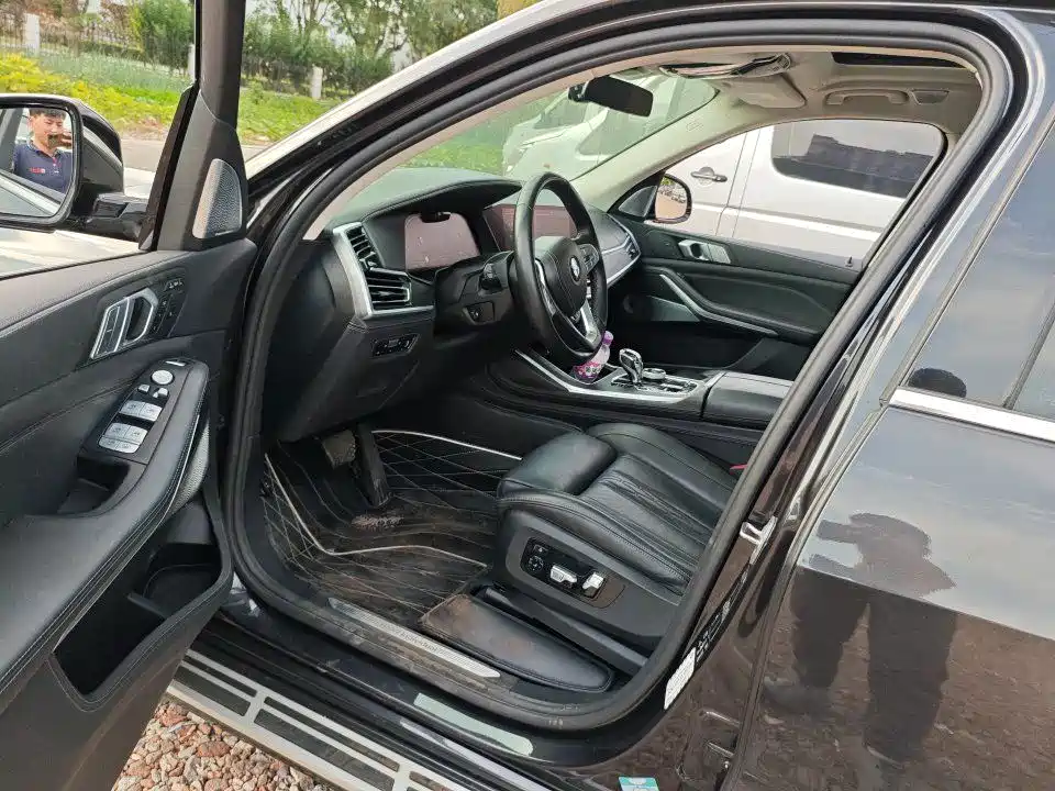 BMW X7 — миниатюра 7