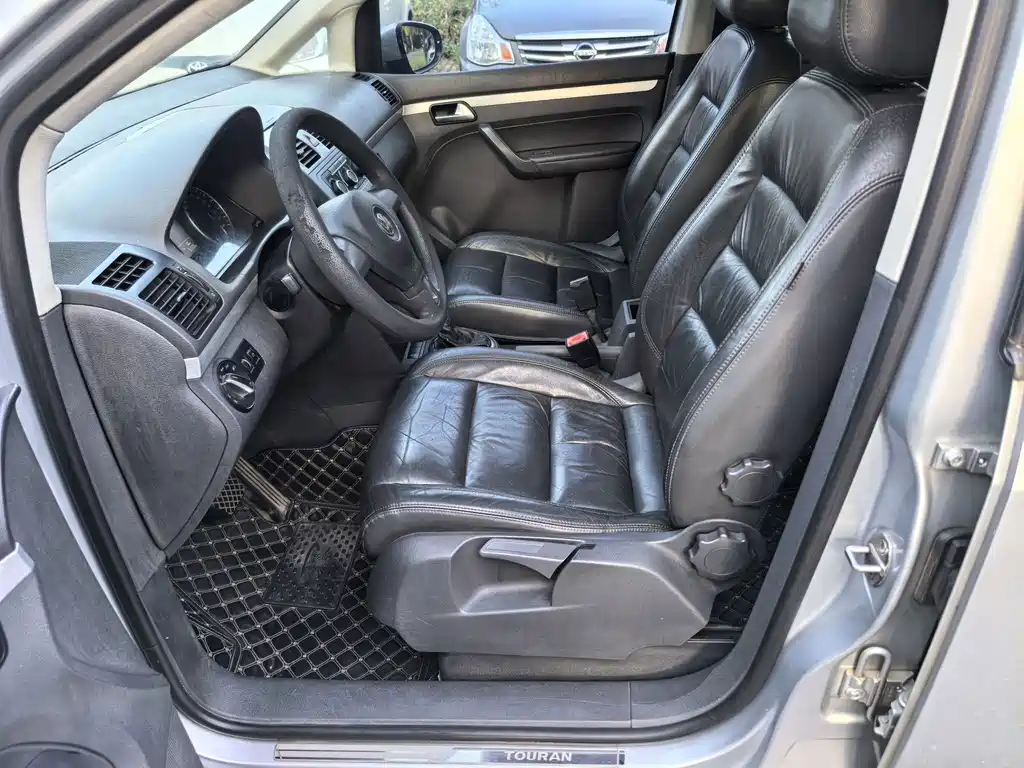Volkswagen Touran — миниатюра 7