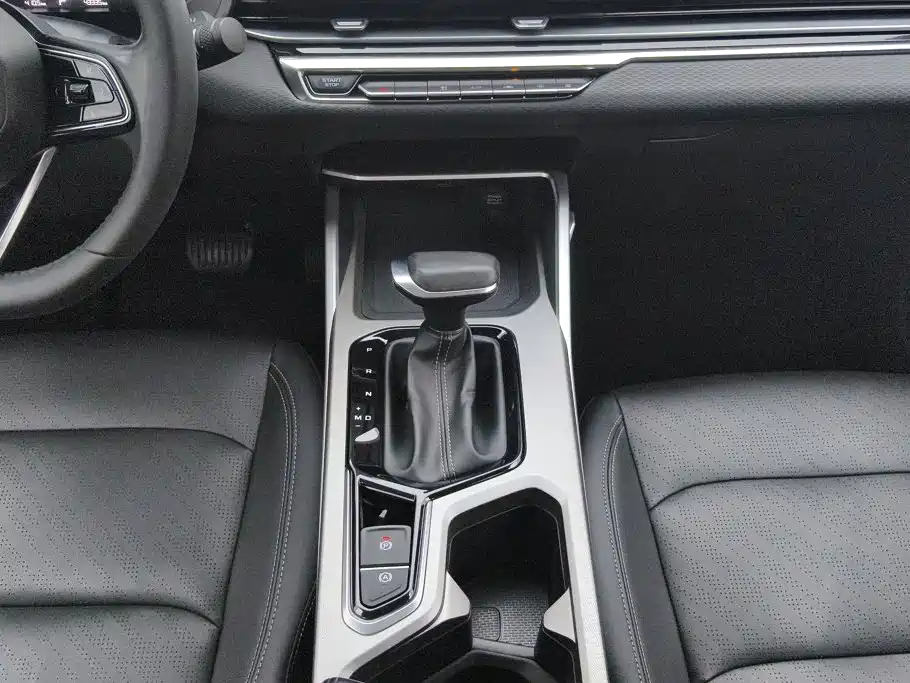 Geely Emgrand — миниатюра 16