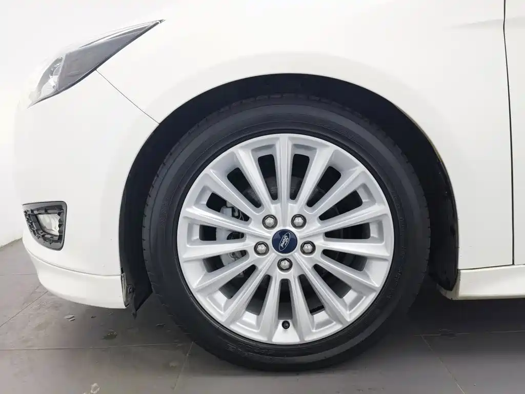 Ford Focus — миниатюра 17