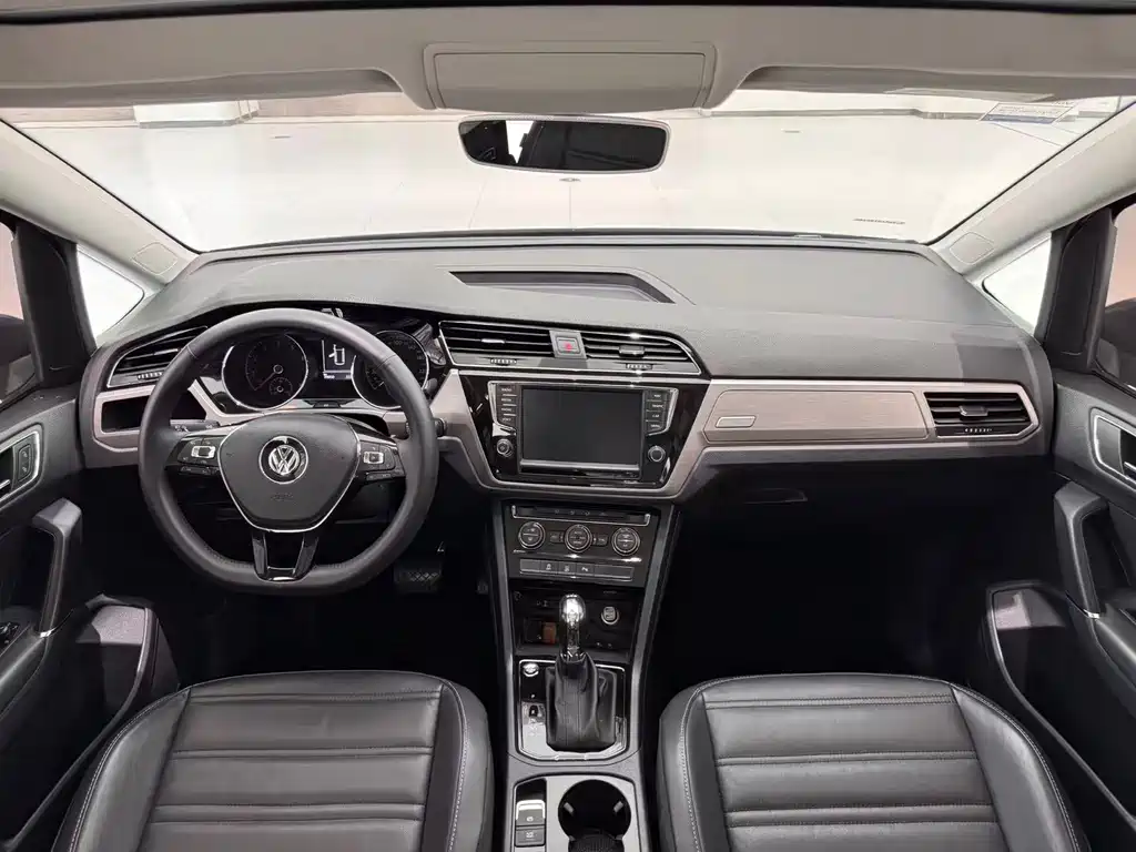 Volkswagen Touran Touran L 280TSI DSG Comfort Elegant Edition 7 seats, фото 5