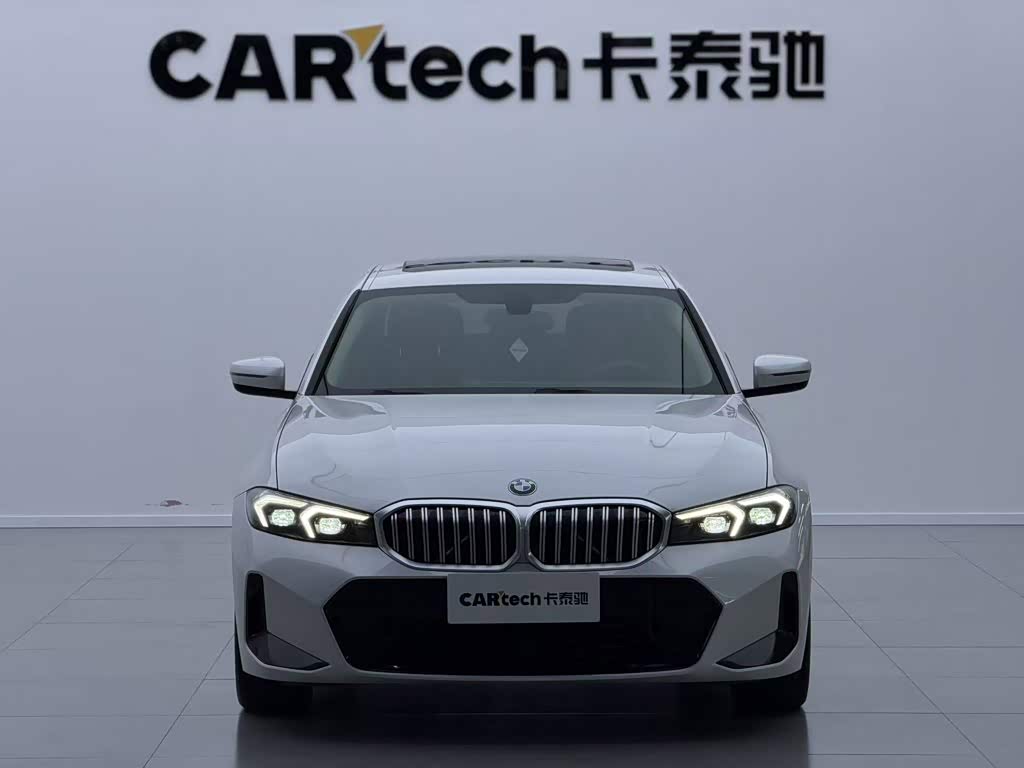 BMW 3 Series 2.0 л 2022 г. Белый, пробег 29600 км