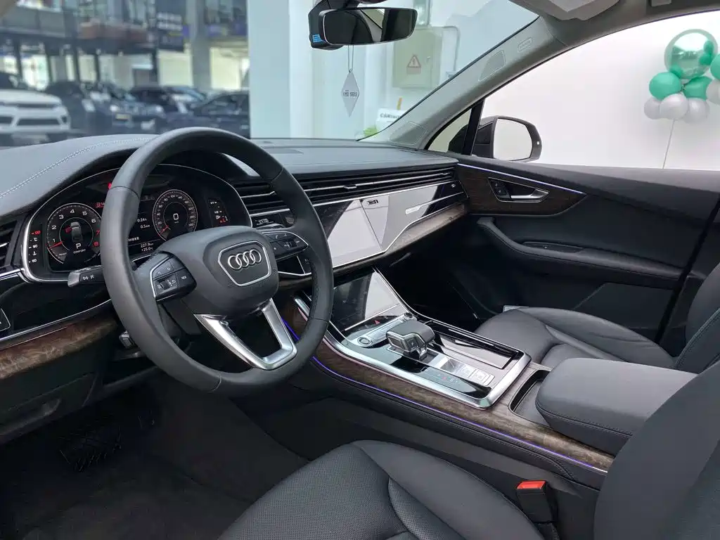 Audi Q7 — миниатюра 35
