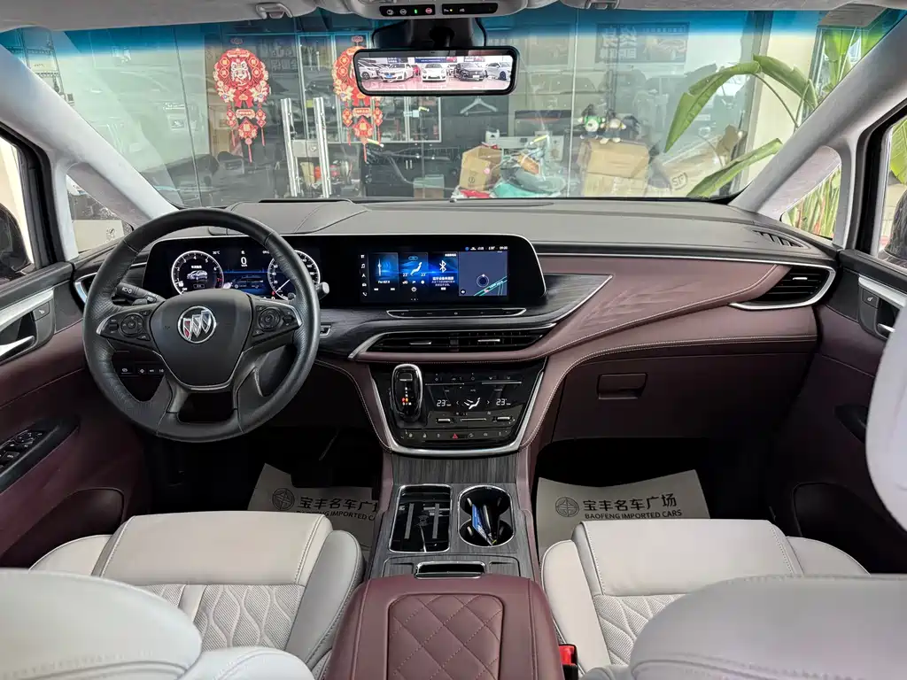 Buick GL8 — миниатюра 7