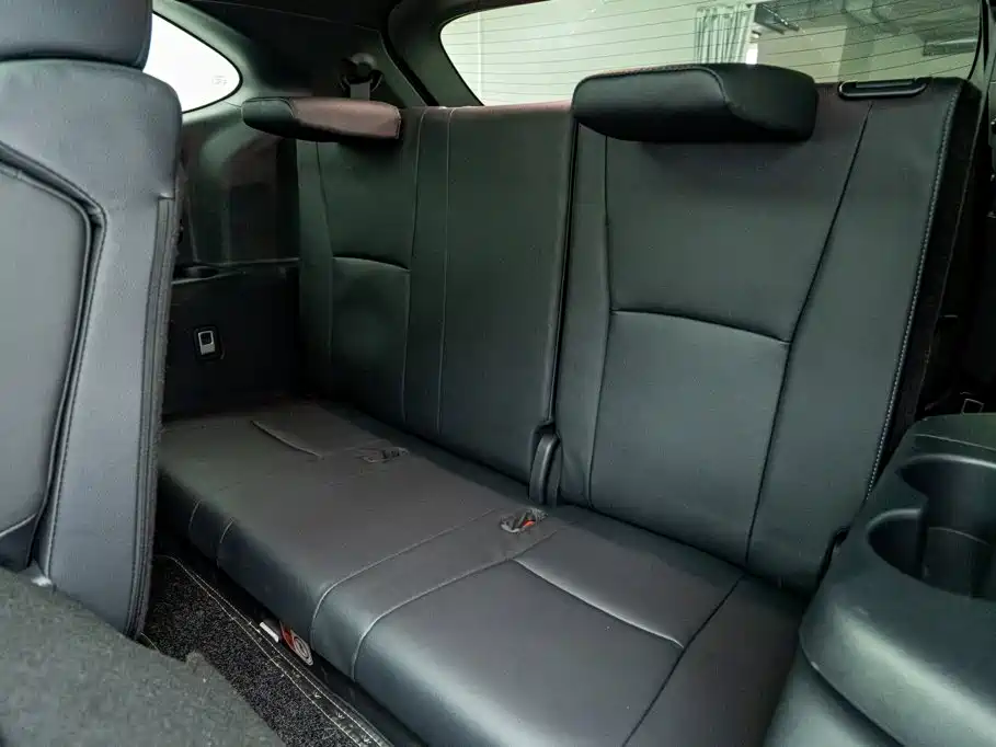 Toyota Crown Kluger — миниатюра 20