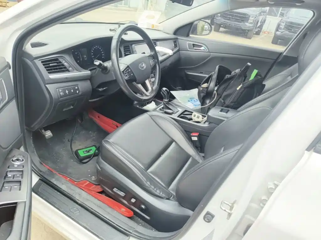 Hyundai Mistra — миниатюра 15