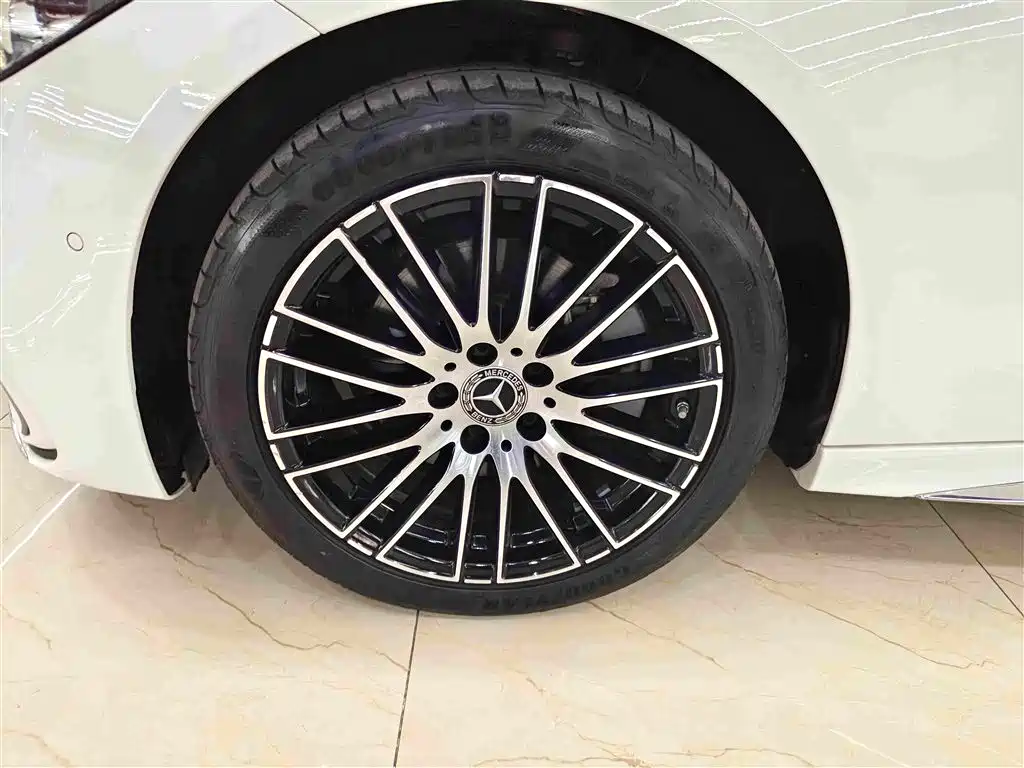 Mercedes-Benz C-Class — миниатюра 15