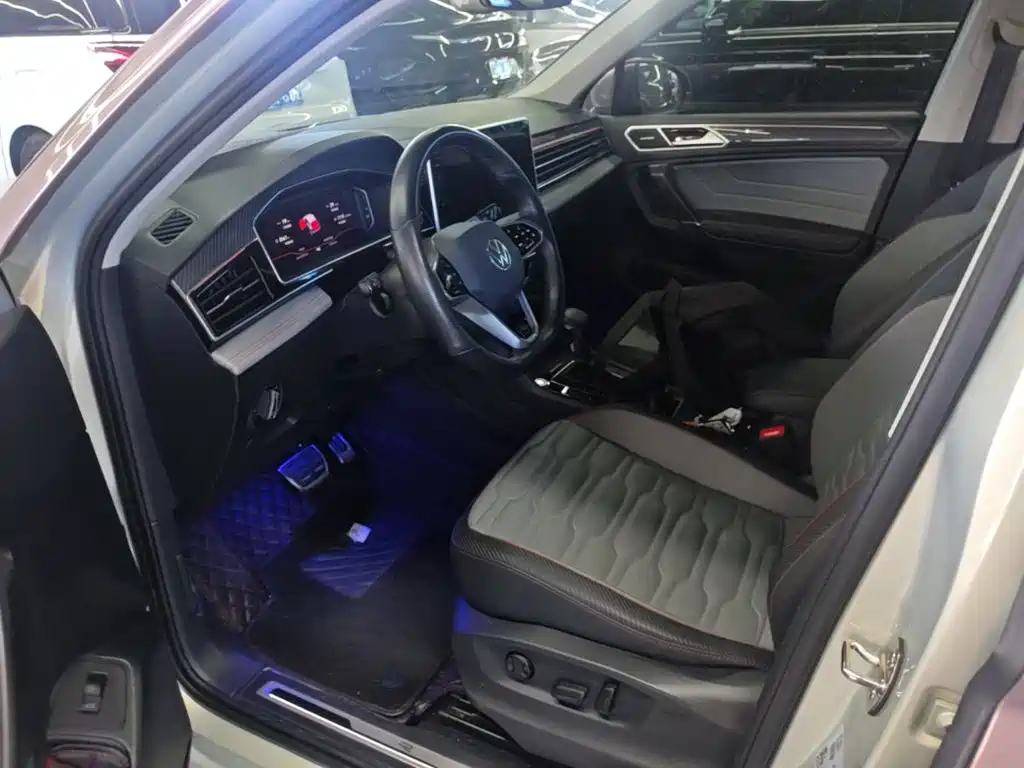Volkswagen Tiguan L — миниатюра 11