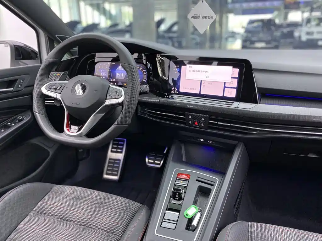 Volkswagen Golf GTI — миниатюра 32