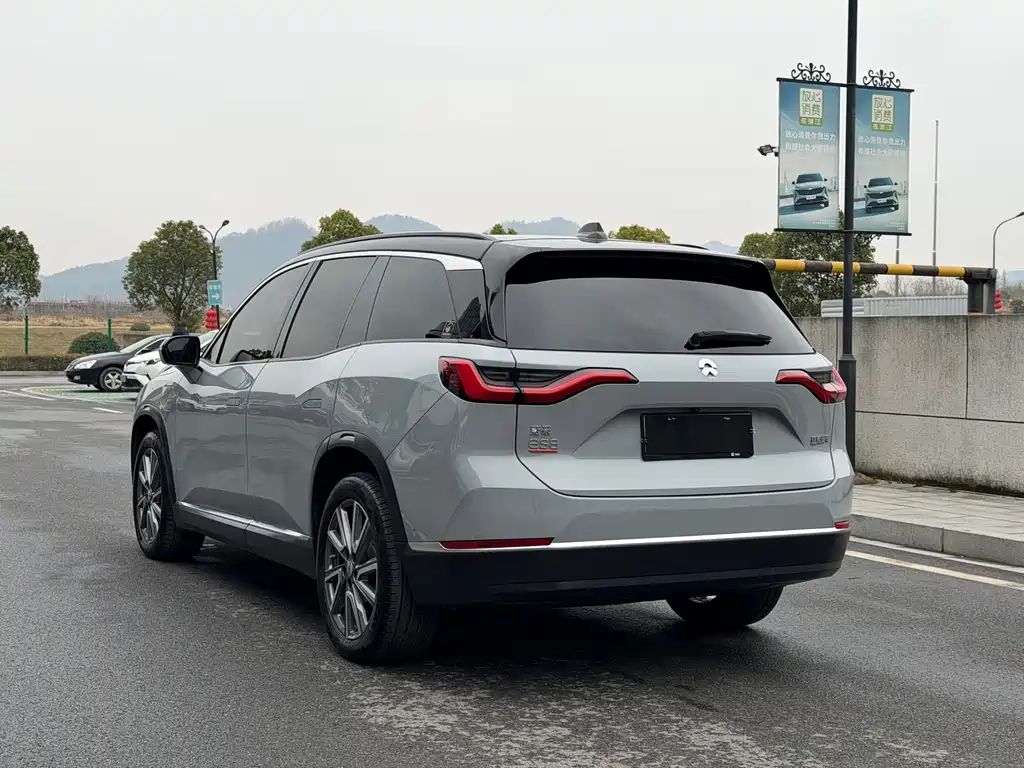 NIO NIO ES8