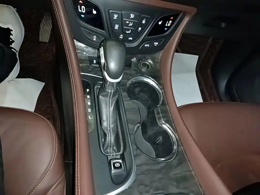 Buick Envision Plus — миниатюра 14