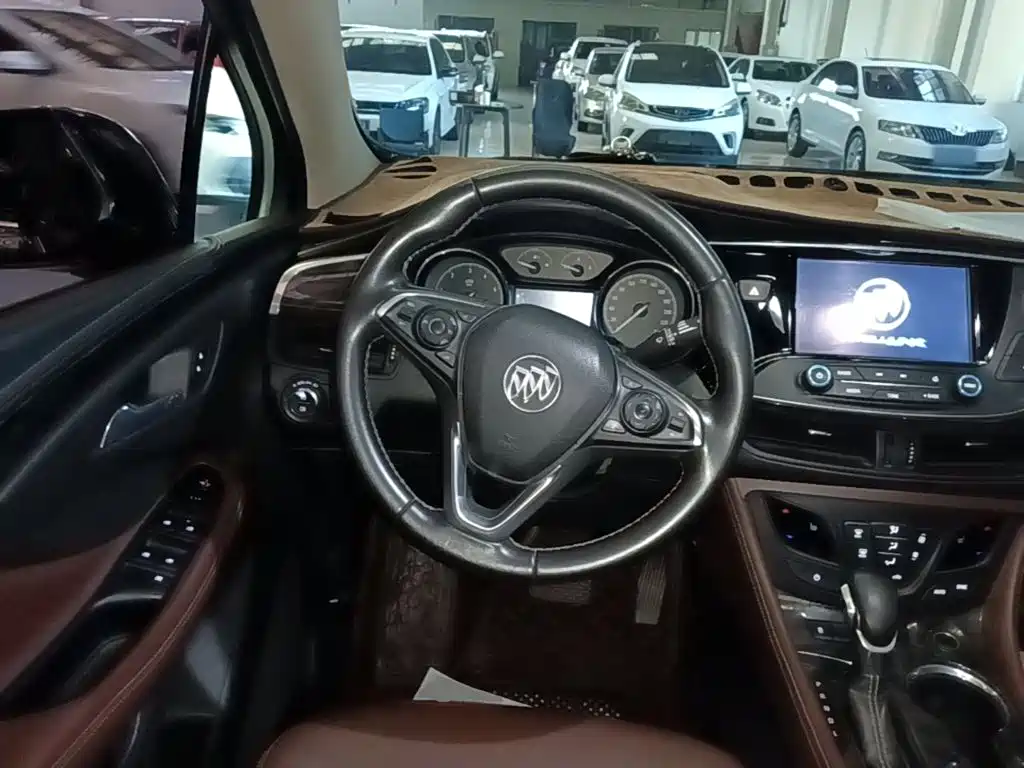 Buick Envision Plus — миниатюра 11