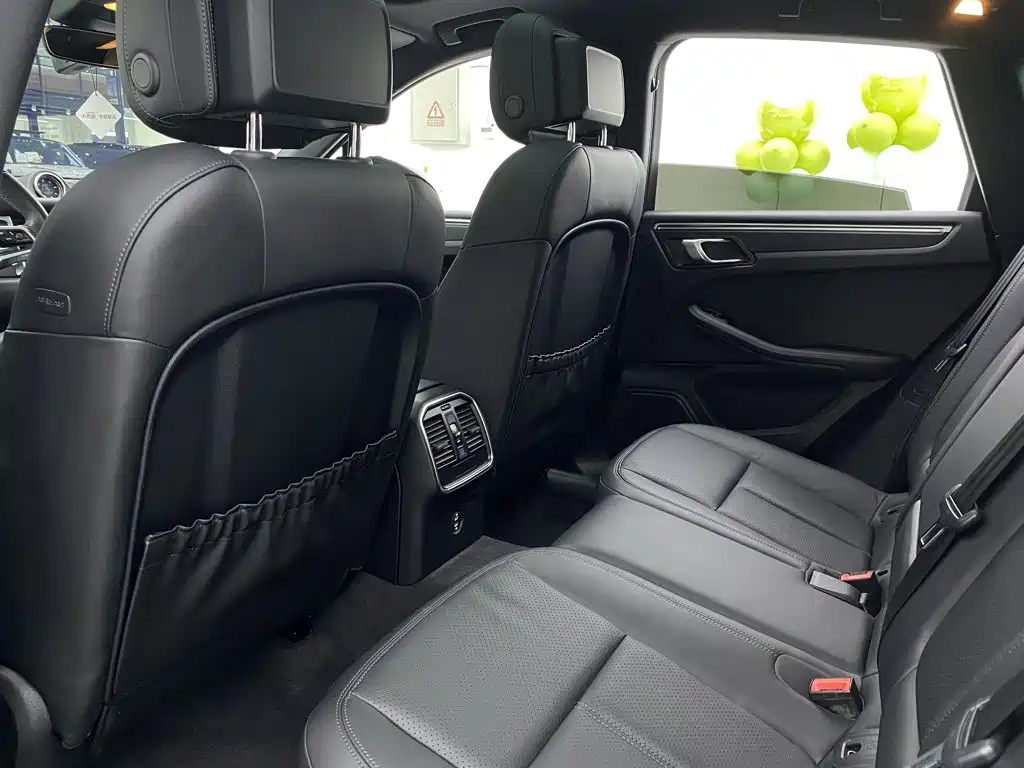 Porsche Macan — миниатюра 27