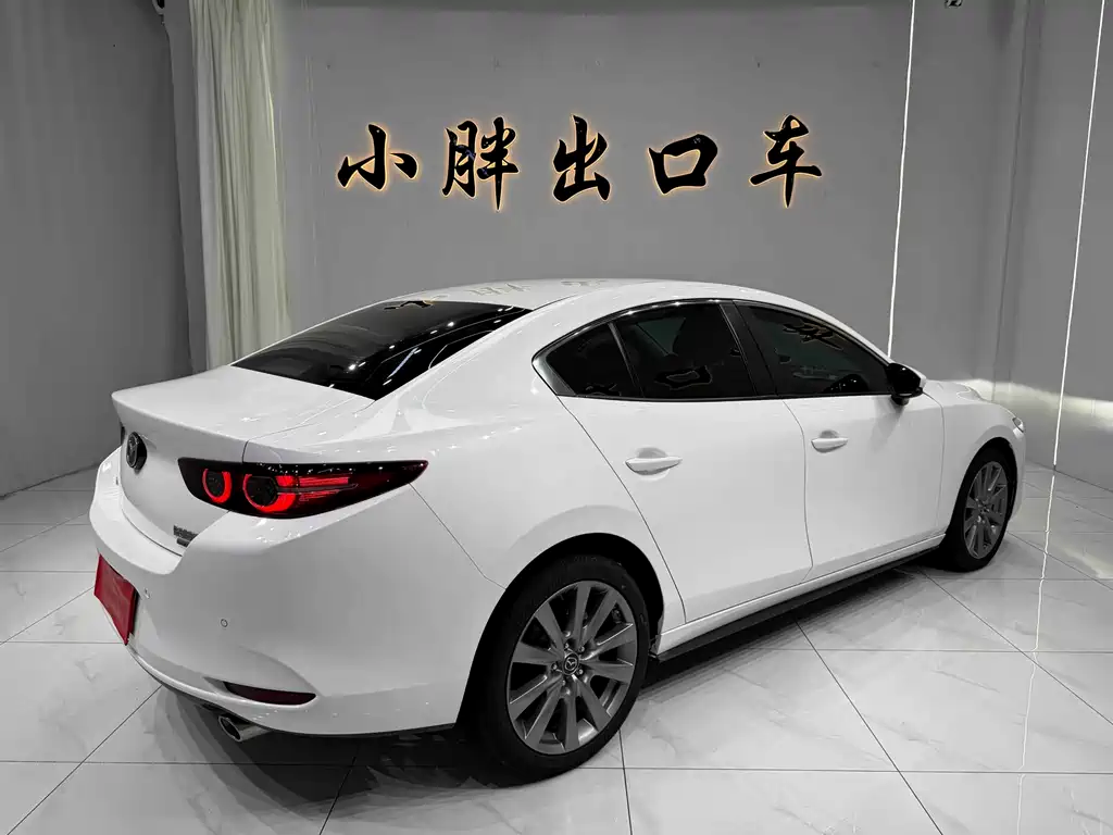 Mazda Mazda3 3 2021 2.0L AT